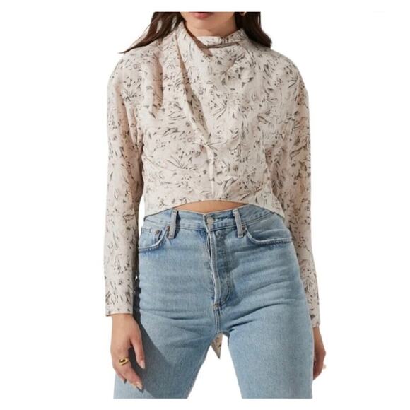 Astr The Label white sketch floral boho long sleeve crop top blouse Large. - Picture 2 of 12